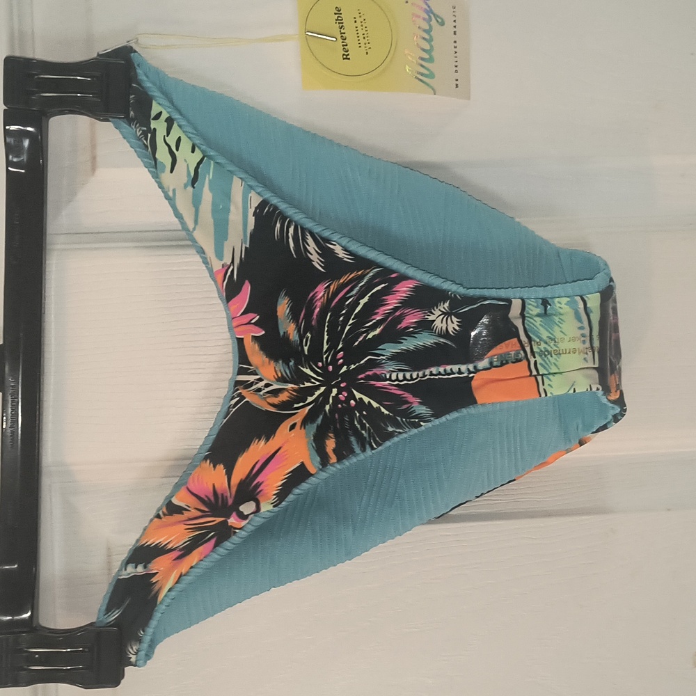 Maaji Sea Blue Splendour Reversible Bikini Bottom Size S NWT - Picture 5 of 7